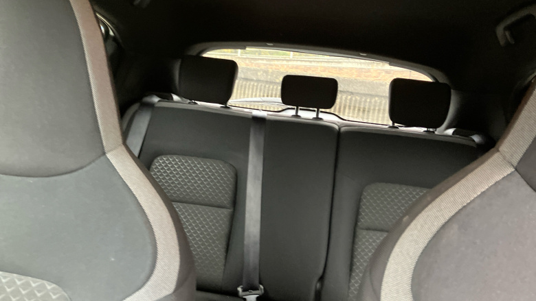 Nissan Juke 1.0 DiG-T N-Connecta 5dr Petrol Hatchback